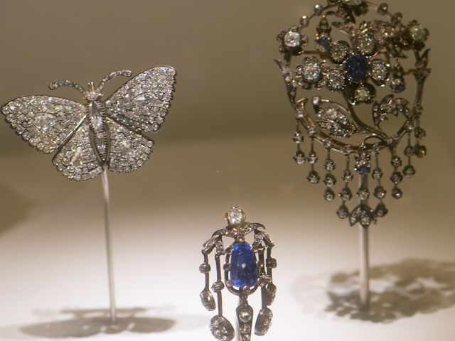 Diamonds & jewellery